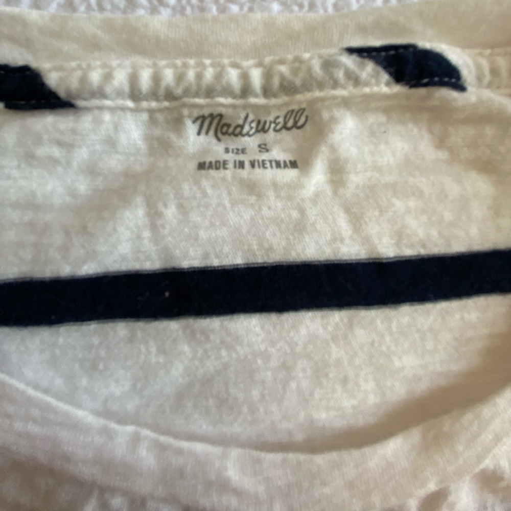 Madewell navy striped tee ⚓️ - Picture 2 of 4